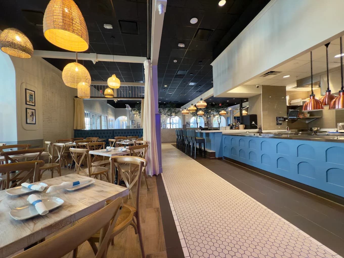 Acropolis Greek Taverna: Orlando