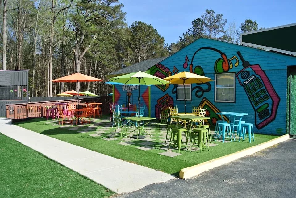 Swing - Mini Golf & Axe Throwing Lanes