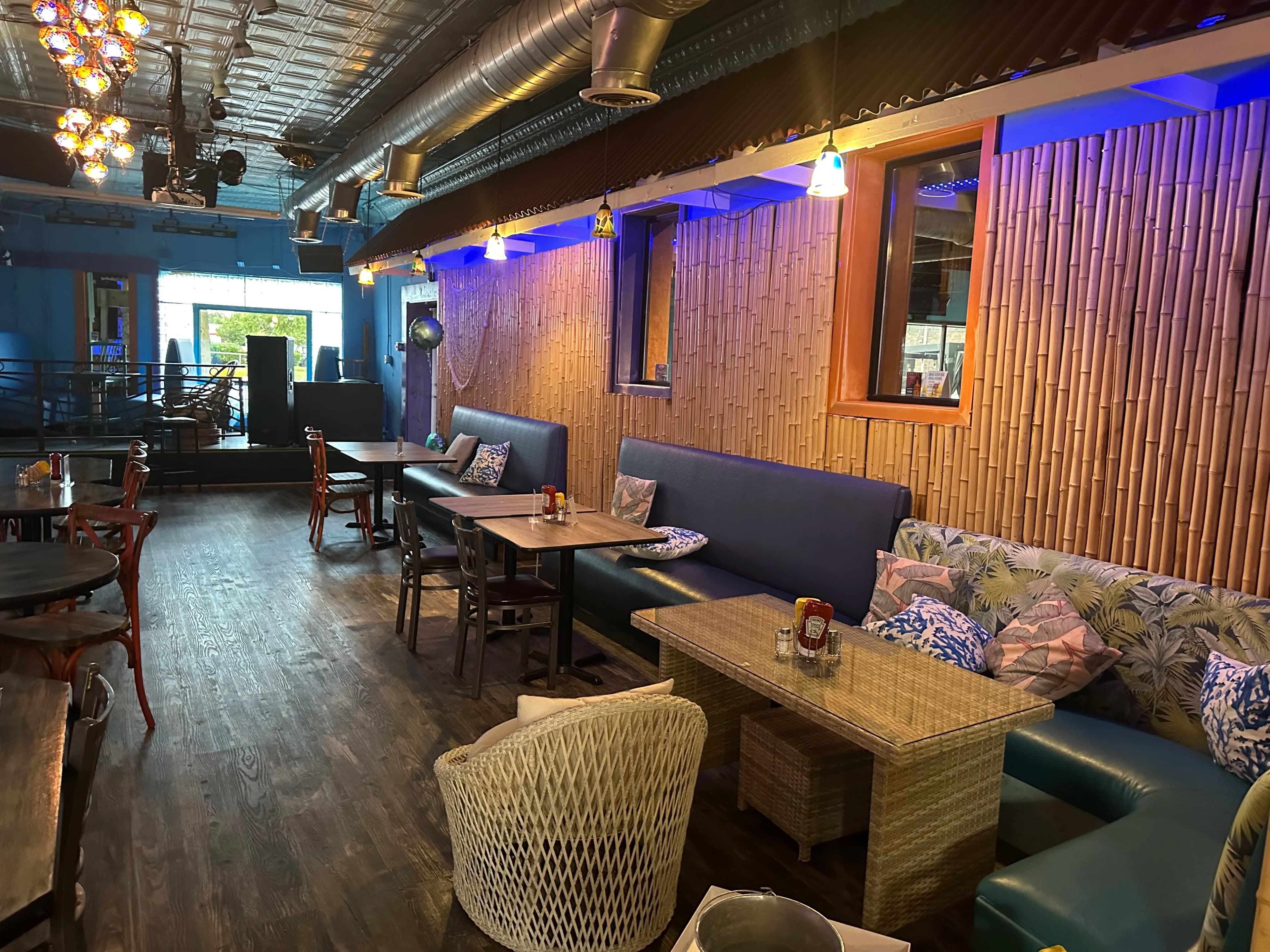 Mike and Mona’s Bistro