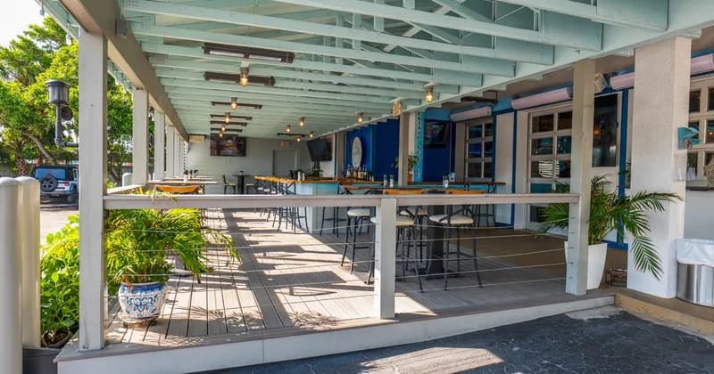 Taverna On The Bay
