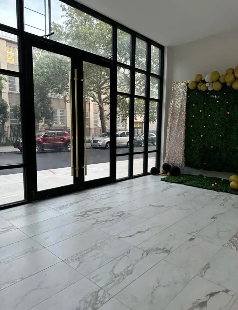 Elegance on Varet