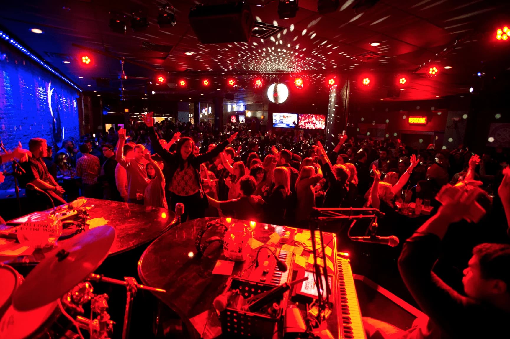 Howl Splitsville Golf Suites Foxborough