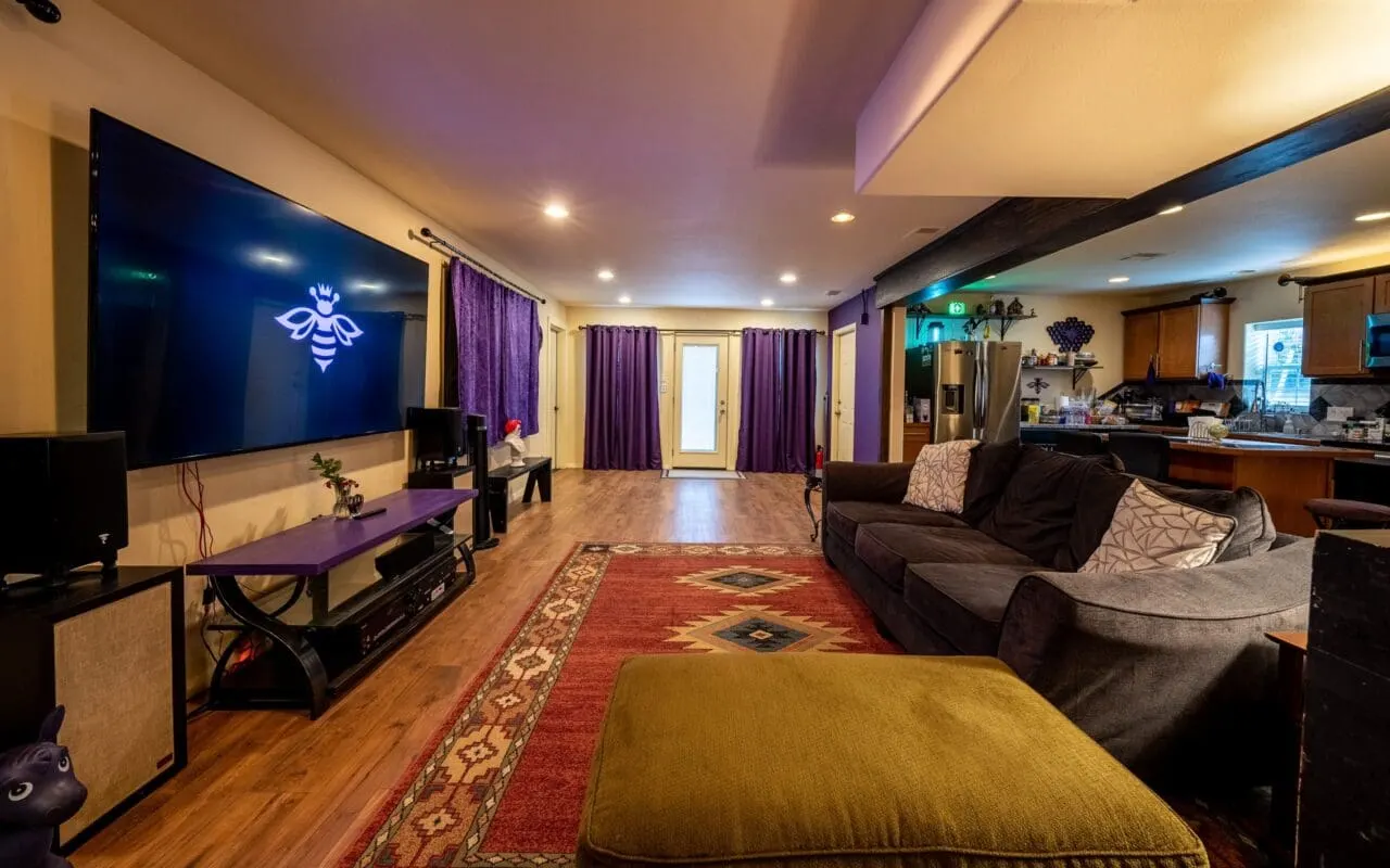 Purple Bee