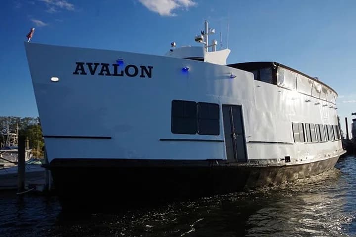 Avalon Yacht, NYC Party Boat