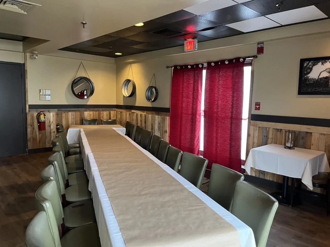 Tavolo Wine Bar & Tuscan Grille Warwick