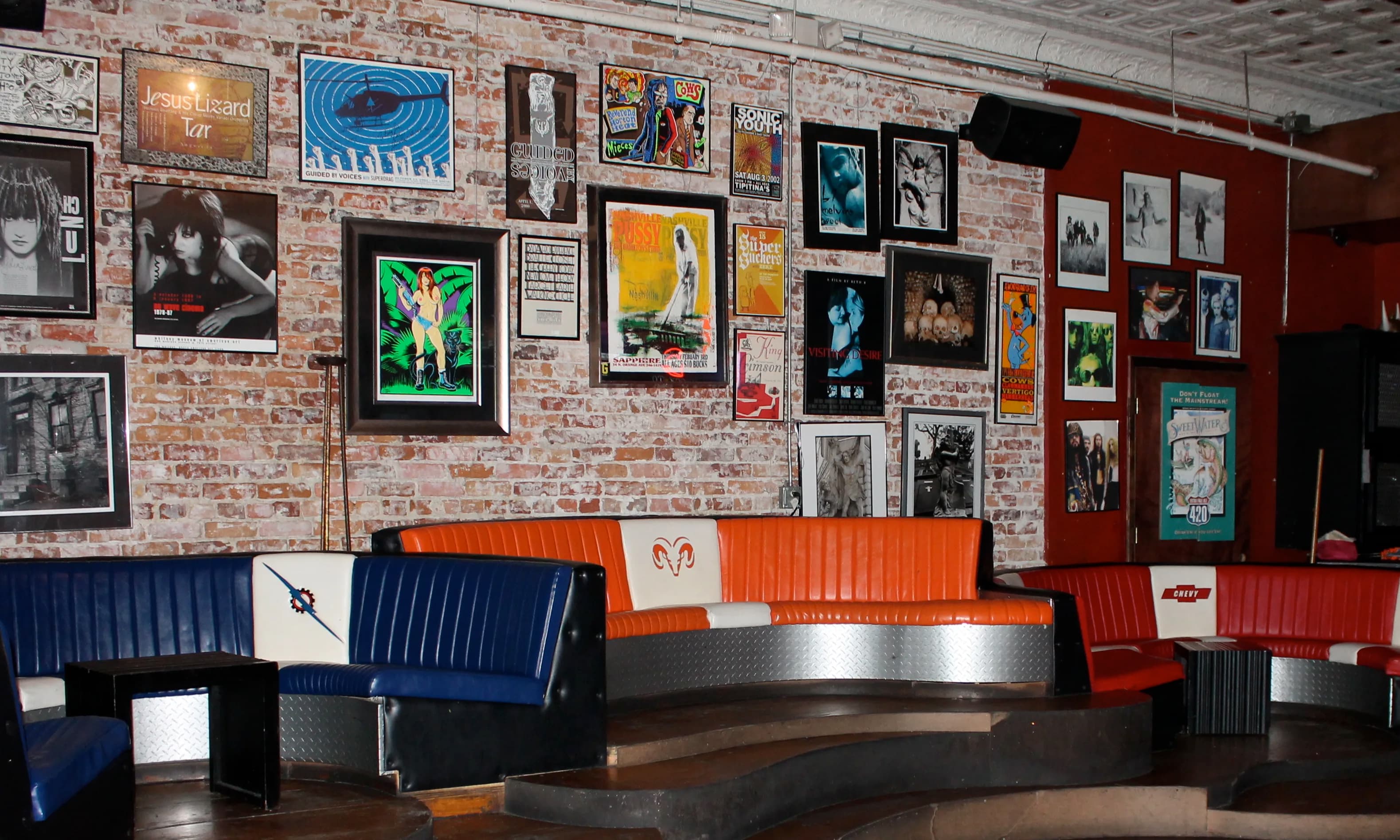 Bullitt Bar