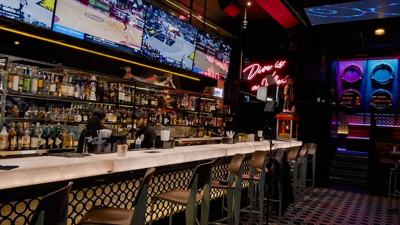 Dive Bar BK