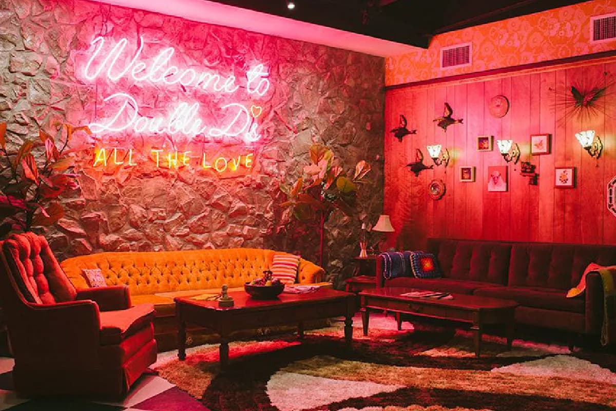 Double D's Bar